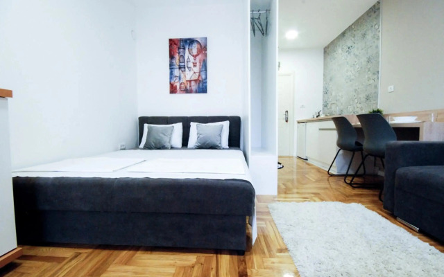 Tiara Apartment 2