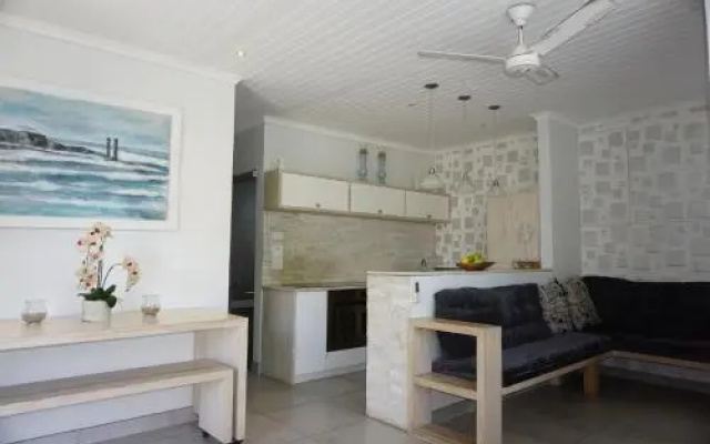 10 Coral Cove