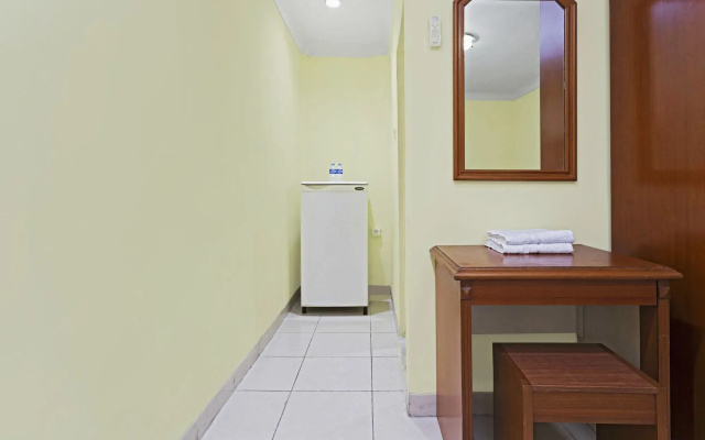 RedDoorz near Ciputra World Kuningan
