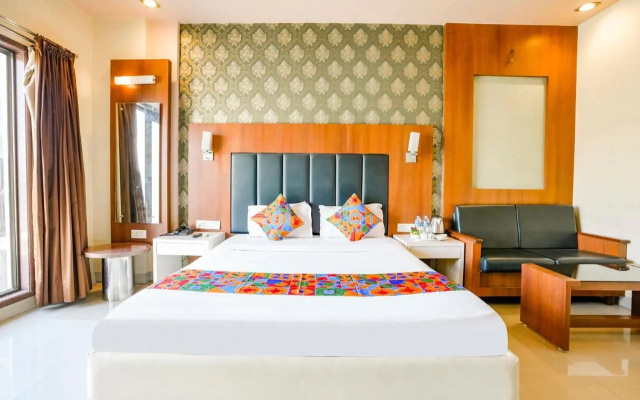 FabHotel Devanshi Inn