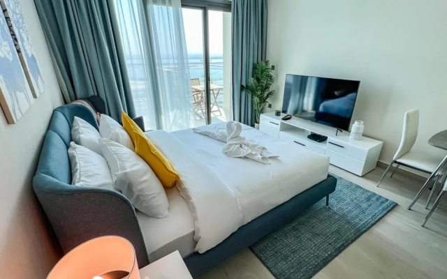 A Modern Studio in Aljaddaf - MHH
