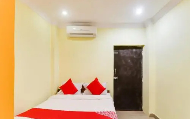 OYO 61862 Hotel Aditya