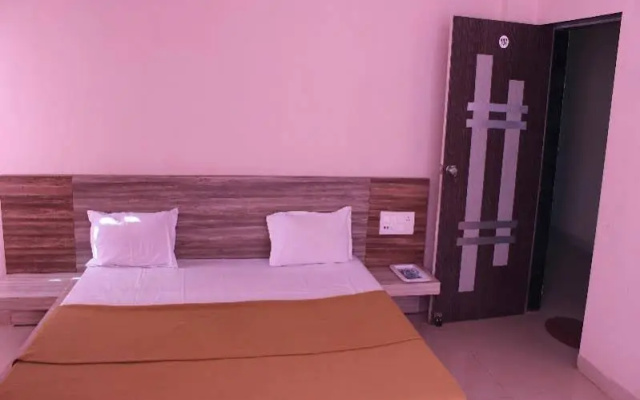 Dreamland Hotel