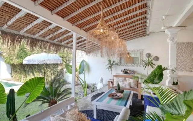 Affordable 4BR Villa | Seminyak-Canggu Border