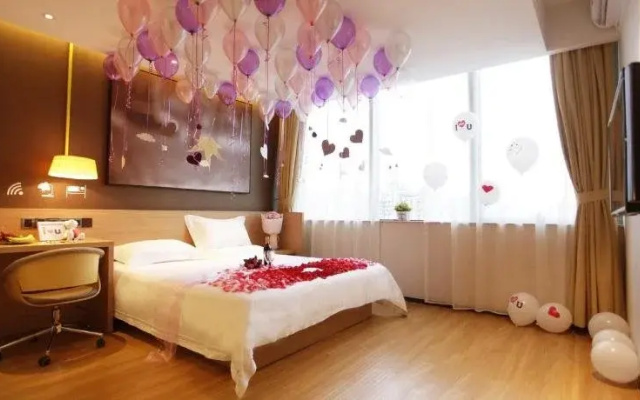 IU Hotel Guangzhou Tianhe Sports Center