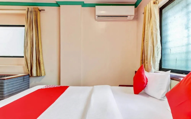 OYO 40635 Hotel Shloka