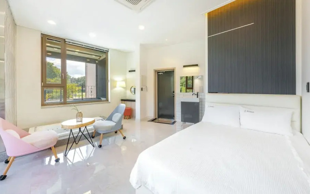 Gangneung Cresostay Pension