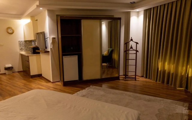 Grand Luxury