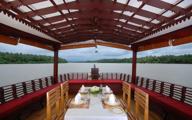 The Raviz Kadavu