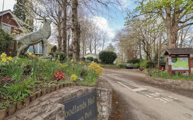 Woodlands Lodge