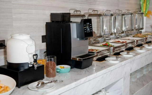 Kyriad Marvelous Hotel (Shenzhen Qinghu Metro Station)