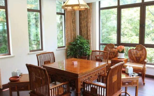 Hupao Mountain Resort
