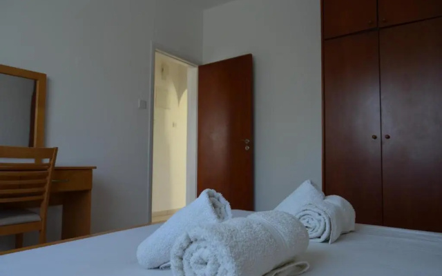 Faros Beach Apartment A102