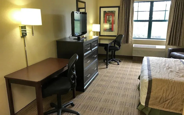 Extended Stay America Detroit - Farmington Hills
