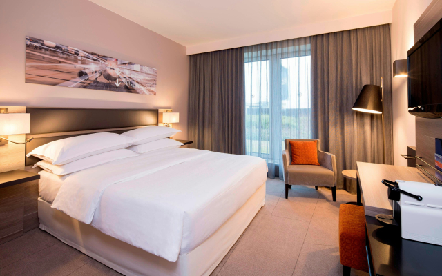 Sheraton Duesseldorf Airport Hotel