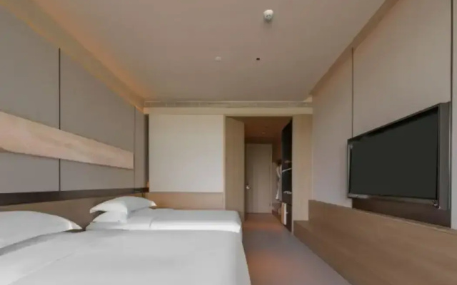 The Lucid Resort Deqing
