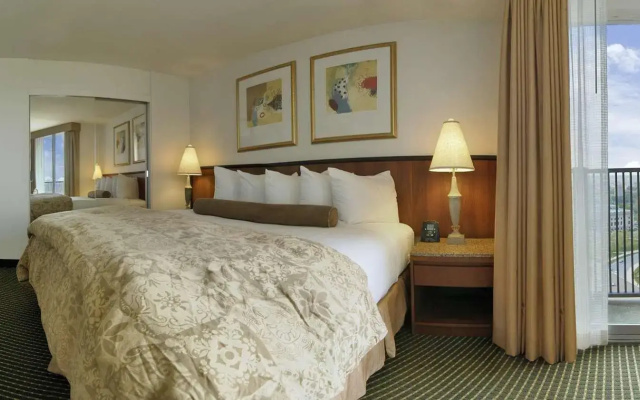 Embassy Suites Philadelphia - Center City