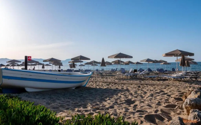 Kyma Seaview Apartment 2, Episkopi Beach