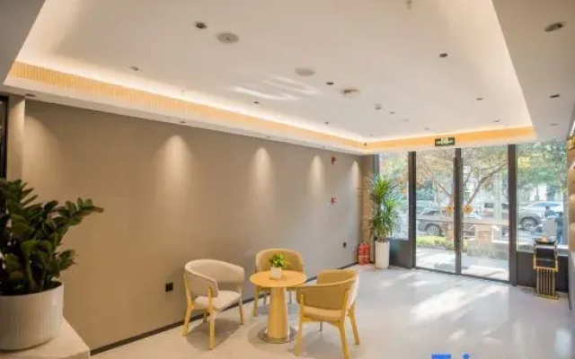 Xinji business hotel