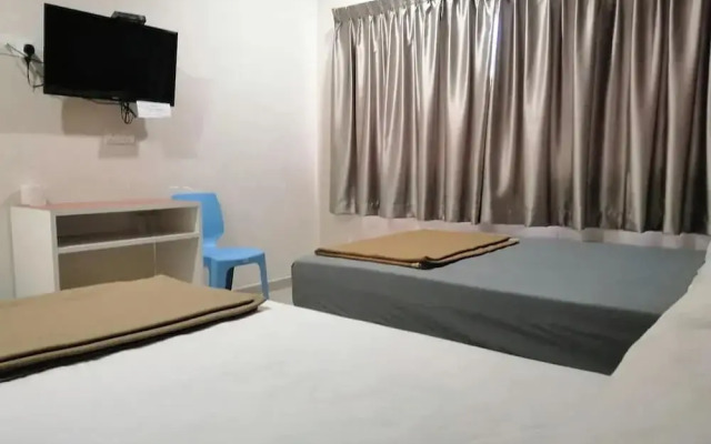 OYO 89985 Js Hotel