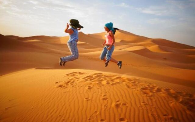 Отель Merzouga Desert Camp Bazin Марокко, Мерзуга - отзывы, цены и фото номеров - забронировать отель Merzouga Desert Camp Bazin онлайн