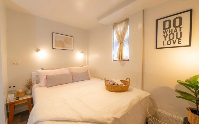 Oon Poshtel