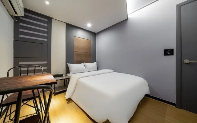 Shinchon Hotel Sogang Stay