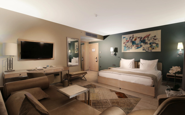 The Gate 30 Suites