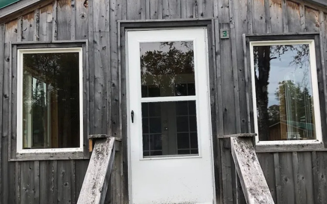 Ninilchik 132.6 Cabins and Rv Park