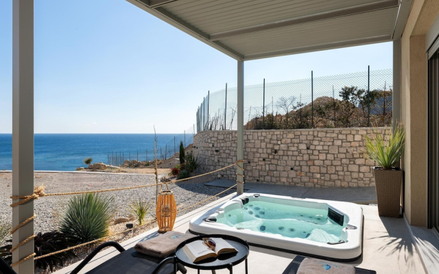 Villa Aquamarine beachfront Rhodes