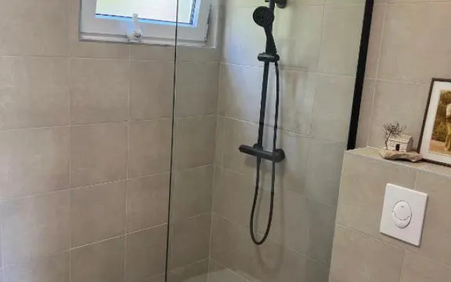 Small, 2 bedroom house, 50 m from the sea