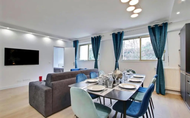 Trocadero/ Eiffel Tower - 3 Bedrooms- All New!