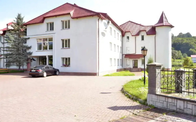 Guest Rooms of Executive Tax Service