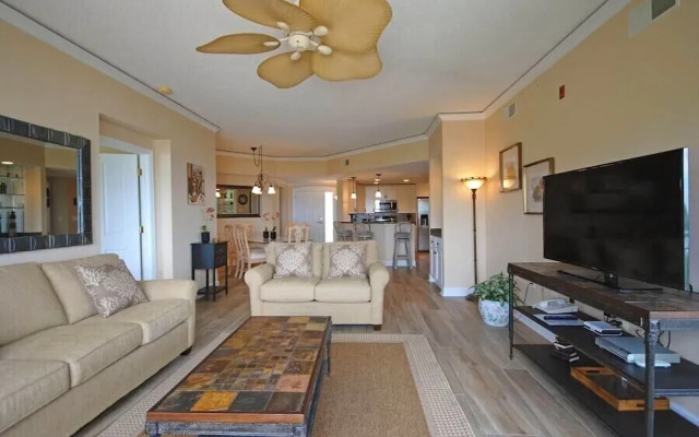 Hampton Place 6407