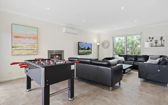 Seaside 3-bed Home, Direct Beach Access
