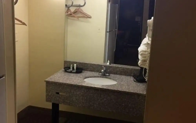 Economy Inn
