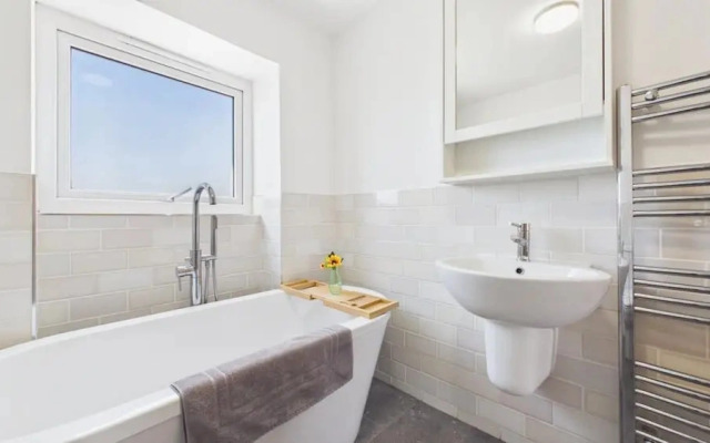 Stone's Throw - 3 Bed Holiday Home - Saundersfoot
