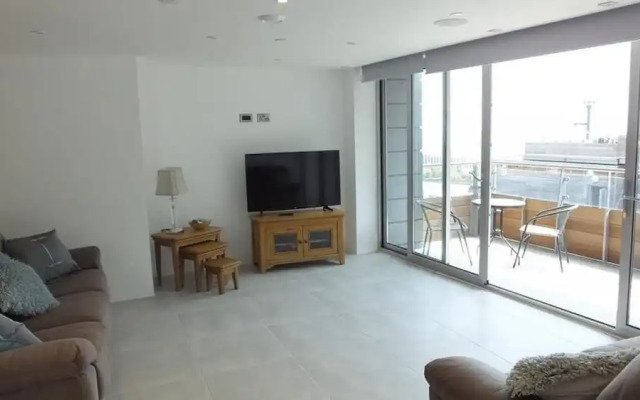 Waters Edge 10