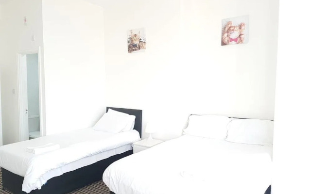 The Mews Inn
