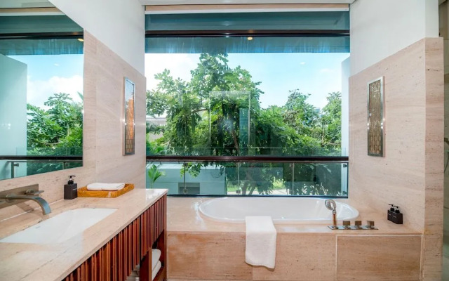 Beachfront Villa Danang Beach