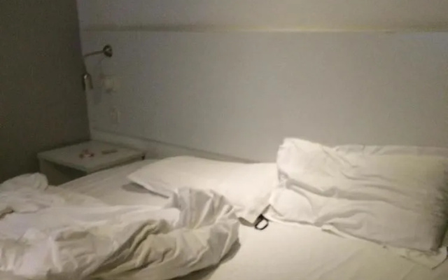 Motel 168 Hotel