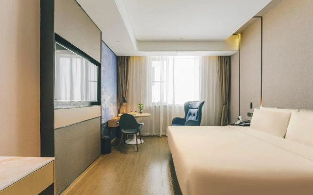 Elong Hotel Shanghai Pudong Jinqiao LaLaport。