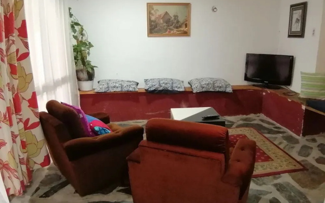 Room-9arches - House With Pool - in the
