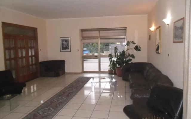 Hotel Tania