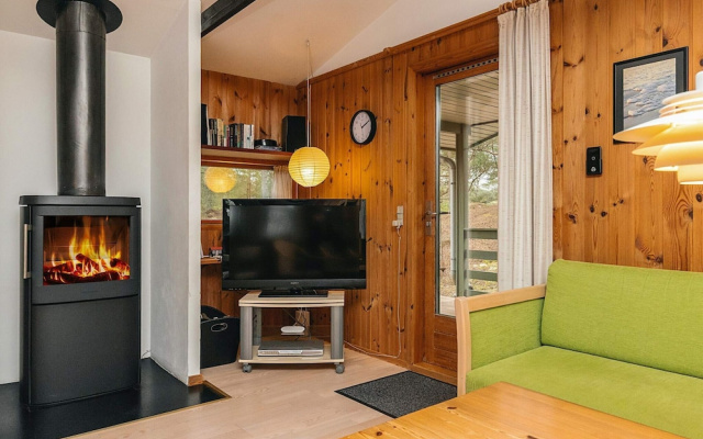 6 Person Holiday Home in Albaek