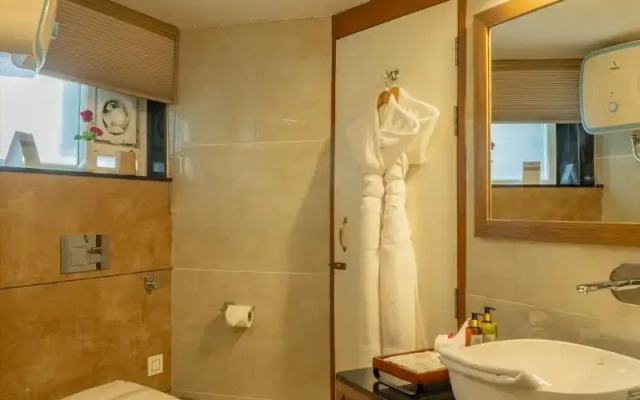 Tree of Life Eila Art Hotel