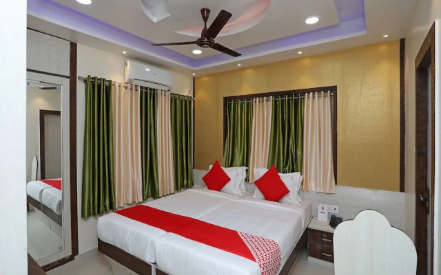 Oyo 11422 Green Edge Regency