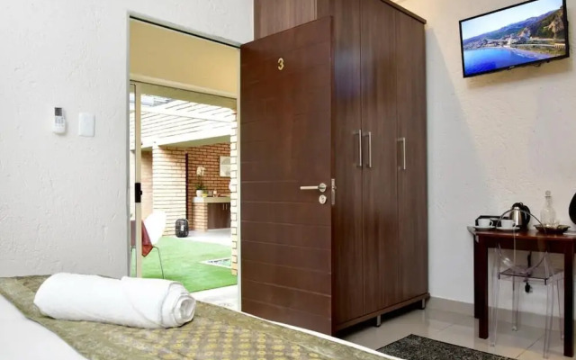 Five O'clock Zen Boutique Guest House