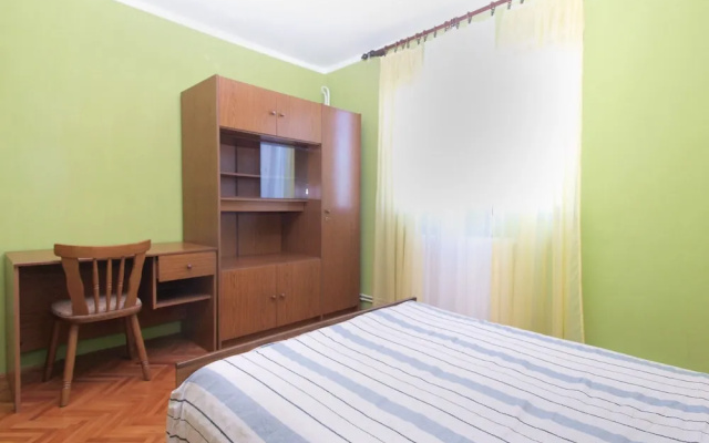 Apartment 1794