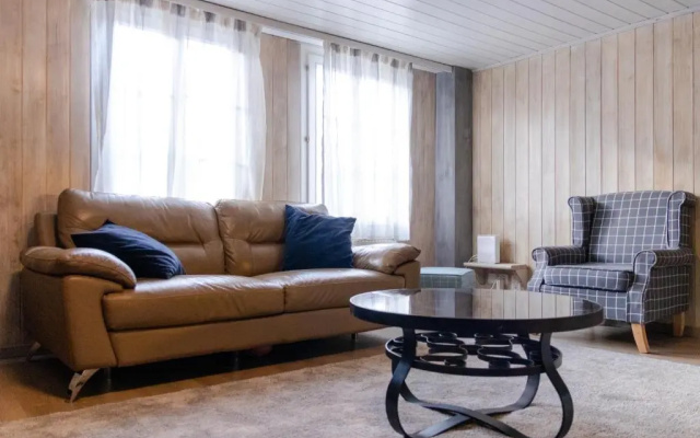Lakeview Family Apartment